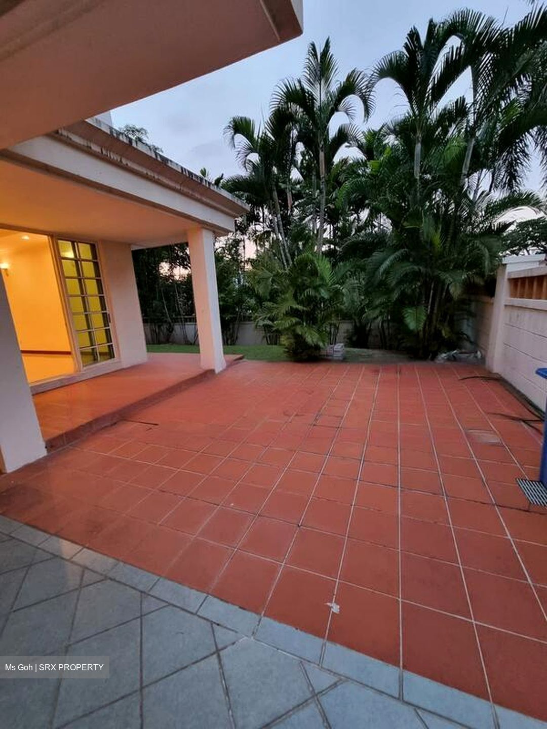 Mera Terrace (D16), Terrace #528274161